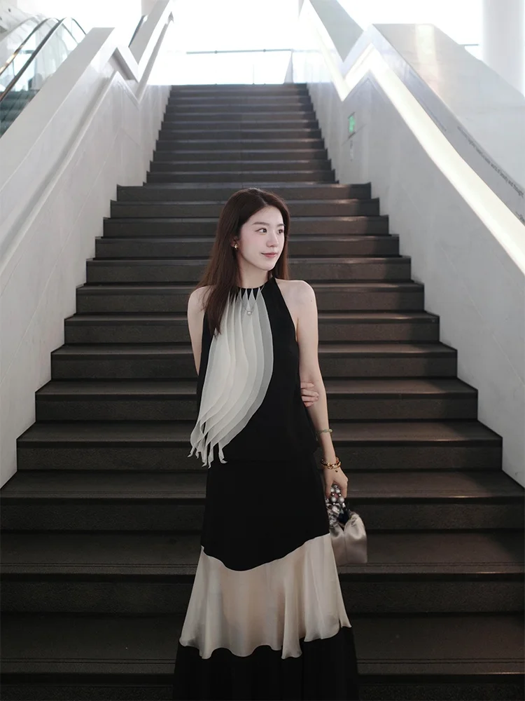 

Black Sleeveless Top And Skirt Set Women's Summer New Style High Quality Color Block Holiday Two Piece Set Fashionable Elegant