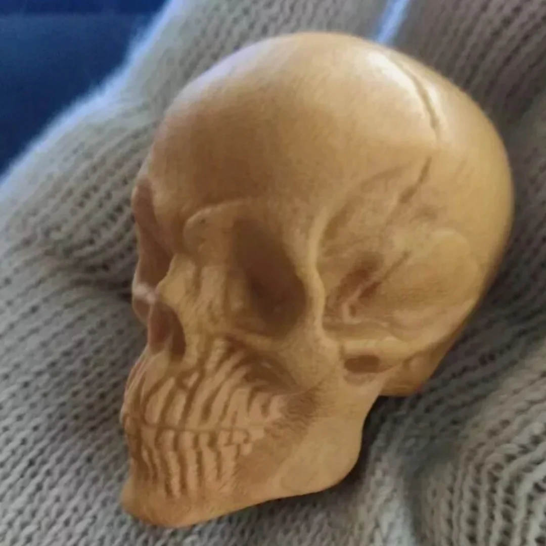 Boxwood Carved Skull Statue Hand Carving Wooden Art Sculpture Decor