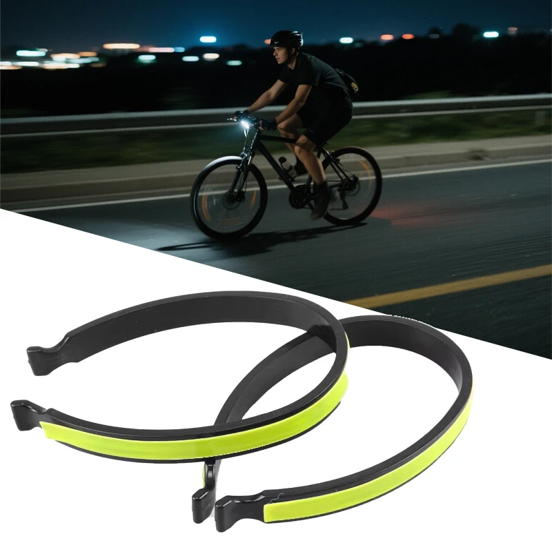 

2PCS Carabiner Safe Driving Reflective Warning Sticker Outdoor Seat Belt Bicycle Reflective Trouser Clip Cycling Gear Trouser