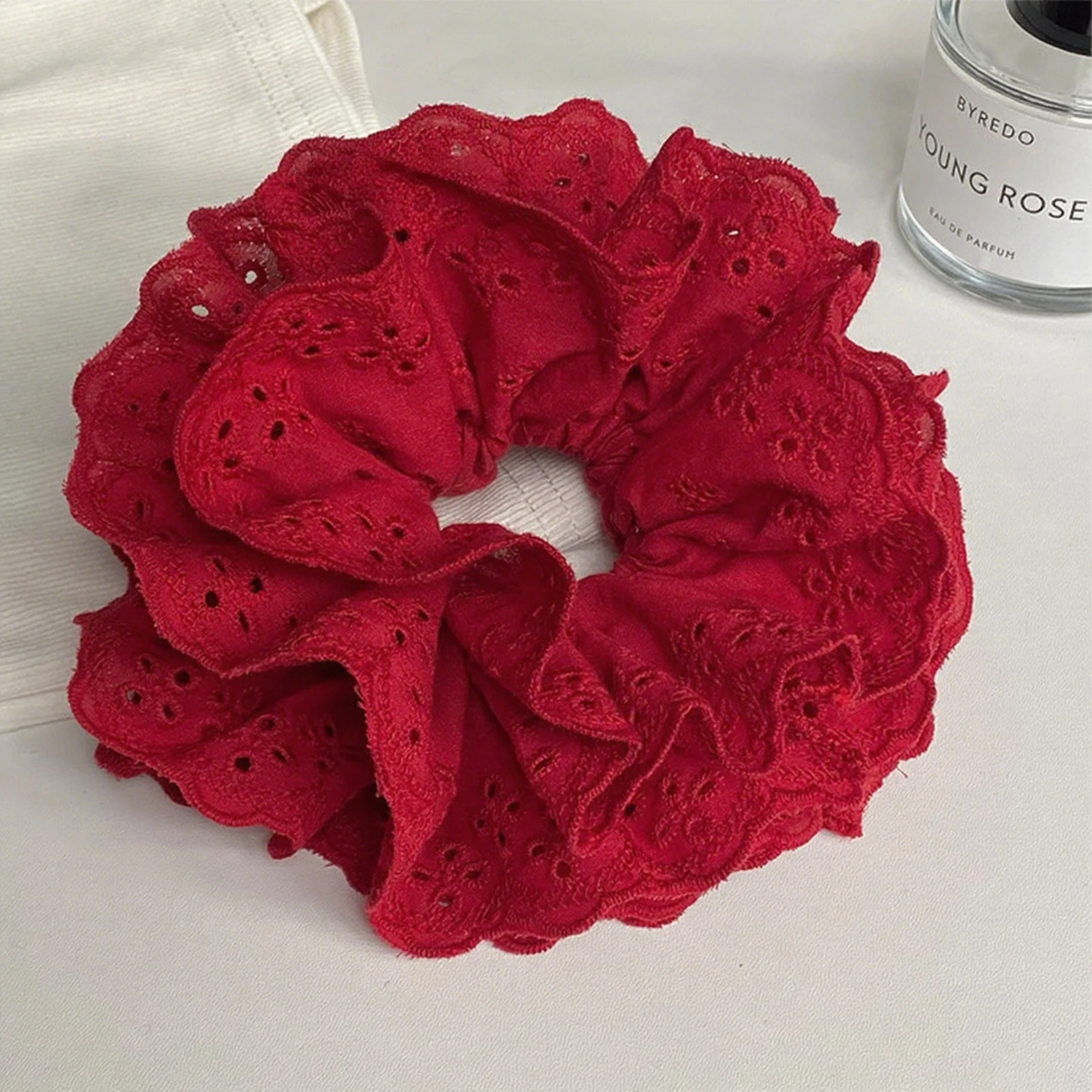 Atmosphere red cotton fabric hollow four-layer large intestine scrunchie, temperament burgundy women's hair ornament image 5