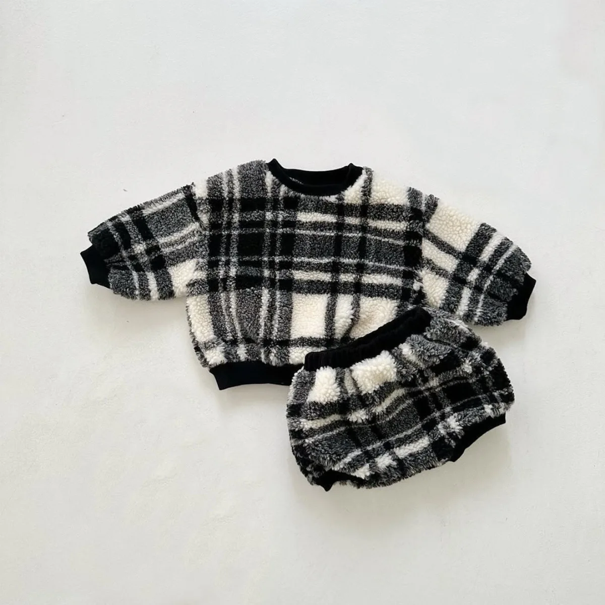 2025 شتاء جديد الطفل زائد المخملية ملابس سميكة مجموعة الفتيان الفتيات موضة أفخم طباعة القمم + السراويل 2 قطعة دعوى الاطفال ملابس غير رسمية #5