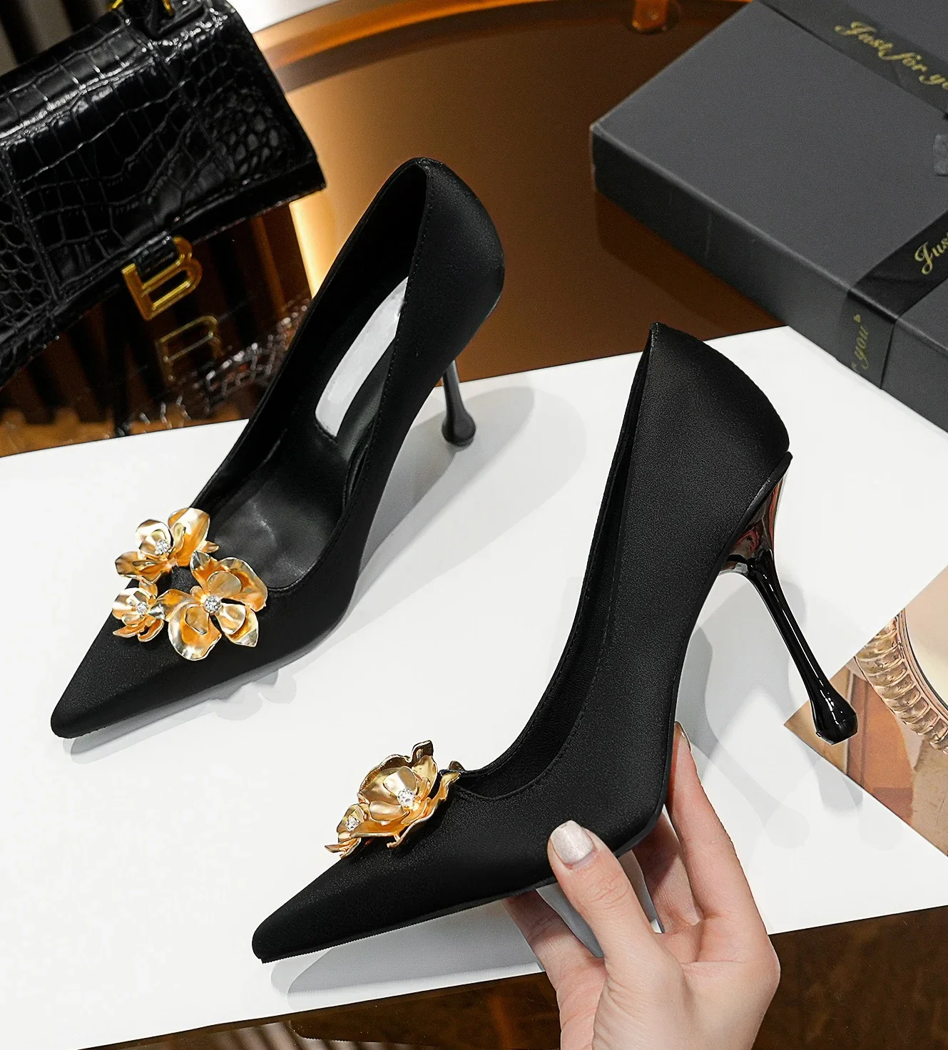 【Measure your feet length before order】Gold Flower Luxry Designer Women Pumps Strange High Heel Banquet Dress Shoes 106-CHC-33