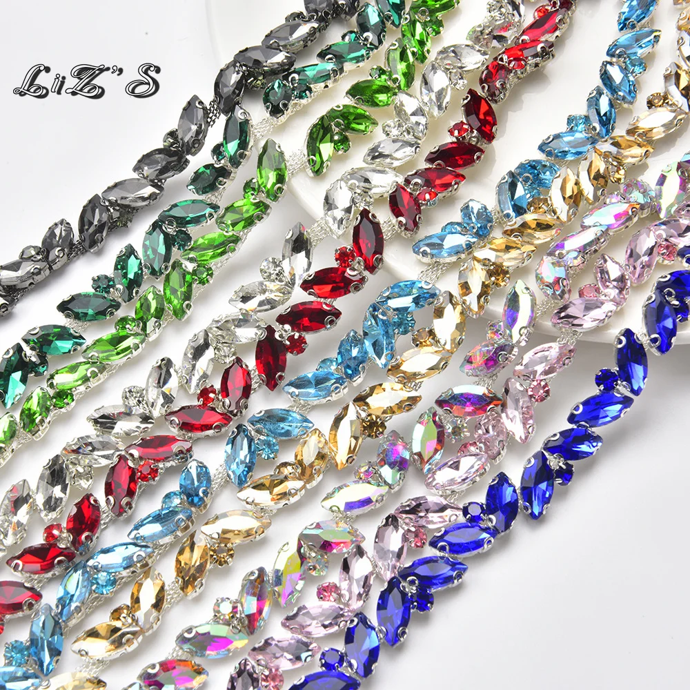 

Модные разноцветные блестящие аксессуары для обуви