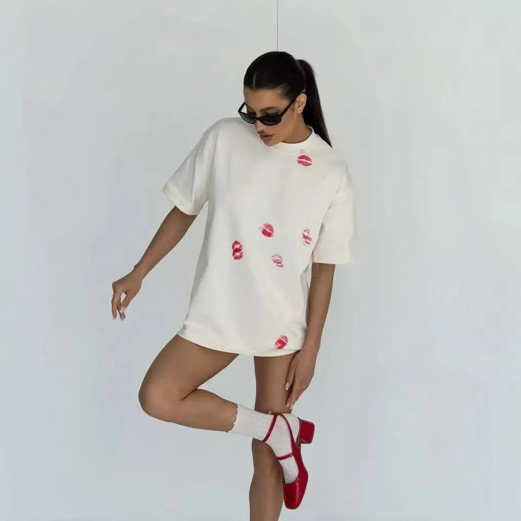 High Quality Trendy Luxury Short-sleeved T Shirt Women Comfort Fashionable Kiss Lips Print Funny Pattern Casual Summer Tees 2026