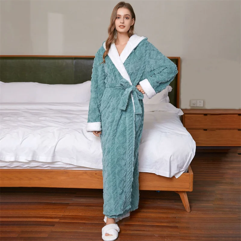 Thick Women Warm Bathrobe Solid Hooded Warm Ladies Dressing Gown Long Sleeve Flannel Bath Robe For Female