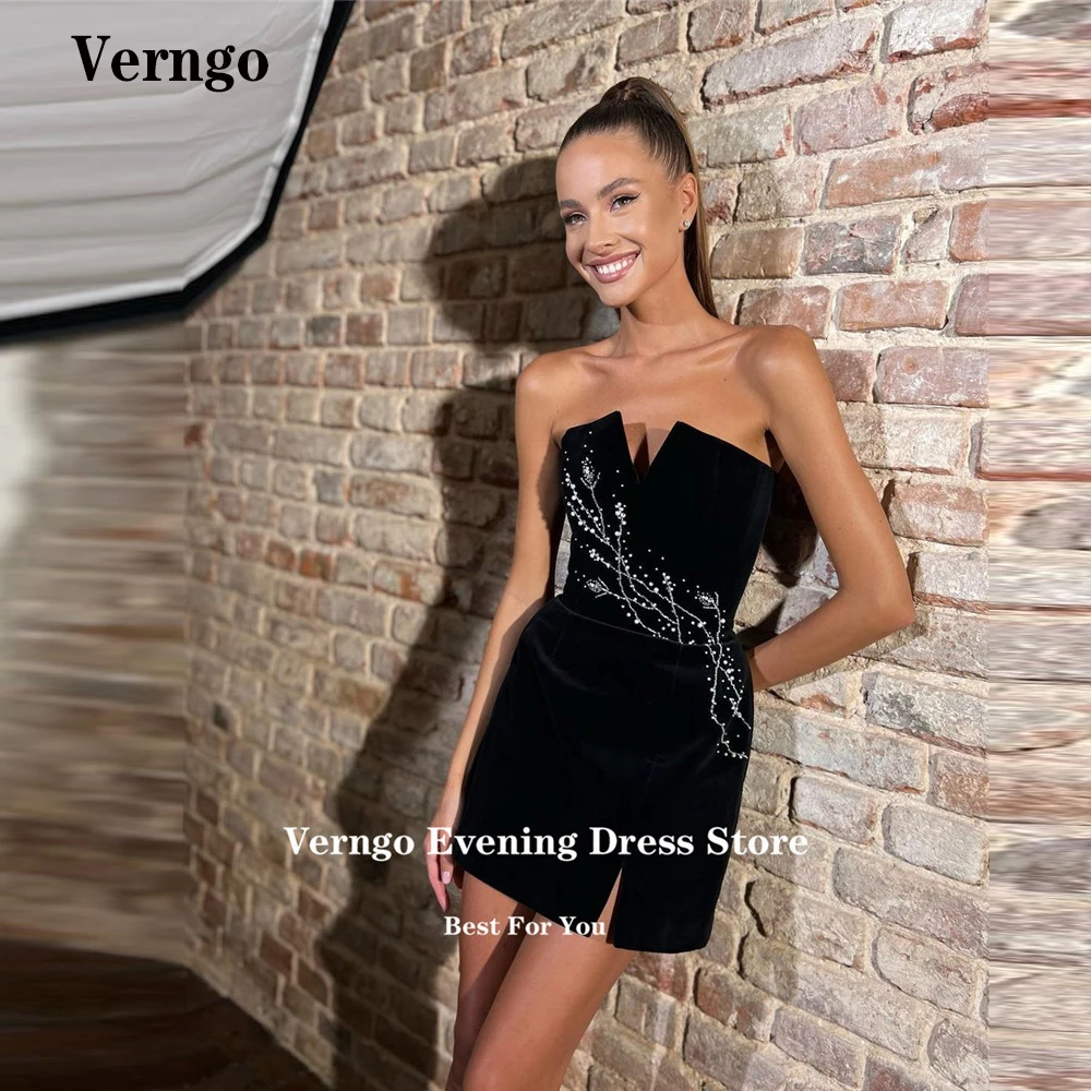 

Verngo Black Velvet Short Party Cocktail Dresses Strapless Pearls Beads Mini Sexy Fashion Evening Gowns Arabic Lady Formal Dress