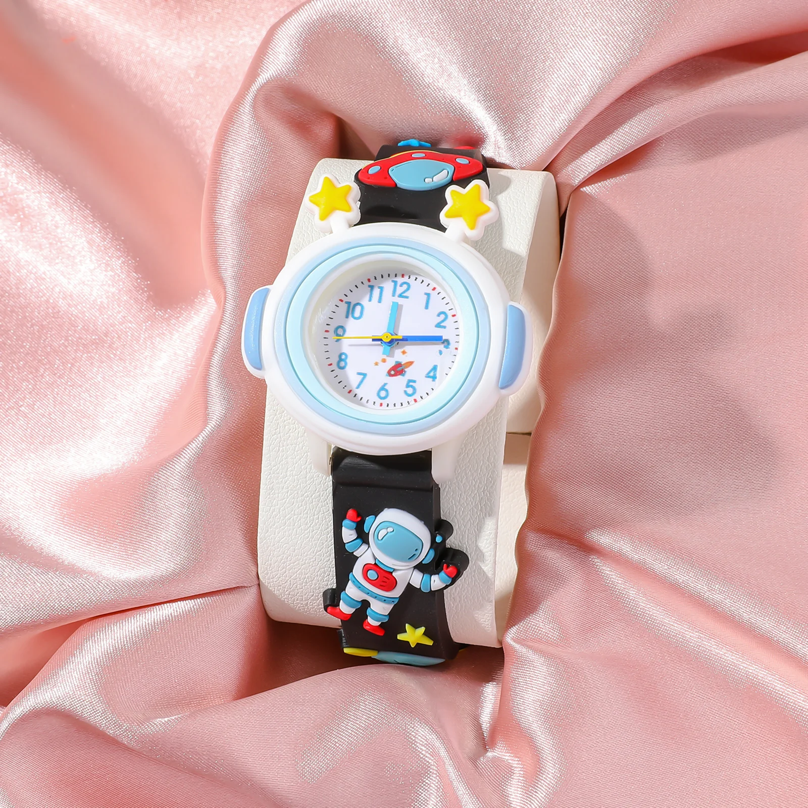 New Children\'s Cosmonaut Cartoon Silicone Quartz Watch