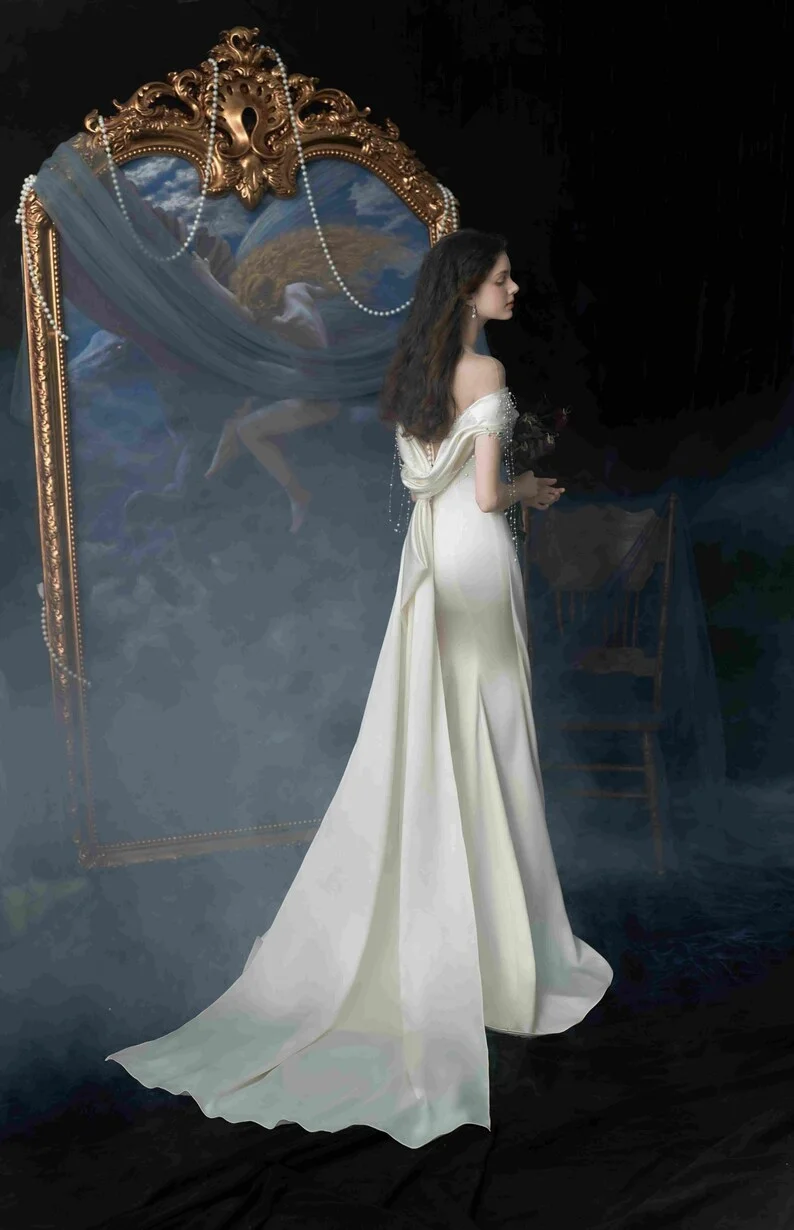 Customized Mermaid Style Off Shoulder Sexy Princess Wedding Dress Sweetheart Tassel Pearl As A Wedding Gift Silk Bridal Dress