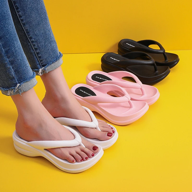 Fashion Female Beach Flip Flops Summer 2022 New Clip Toe Thick Platform Slippers Women Wedges Non-slip Soft Sandals Home Slides