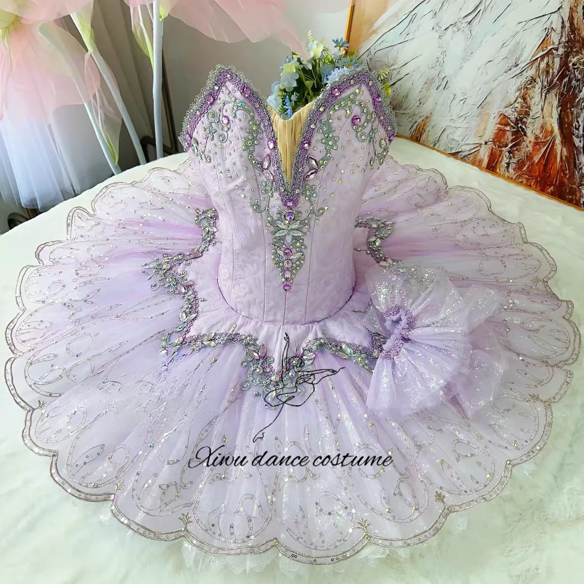 Tutu de performance de ballet professionnel orné de dentelle violet pastel