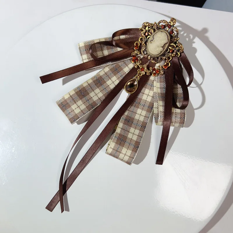 2025 الاسترخاء الرجعية القهوة البني النمط البريطاني المرأة القوس بروش متقلب ربطة القوس فيونكة قميص طوق دبوس للنساء اكسسوارات #1
