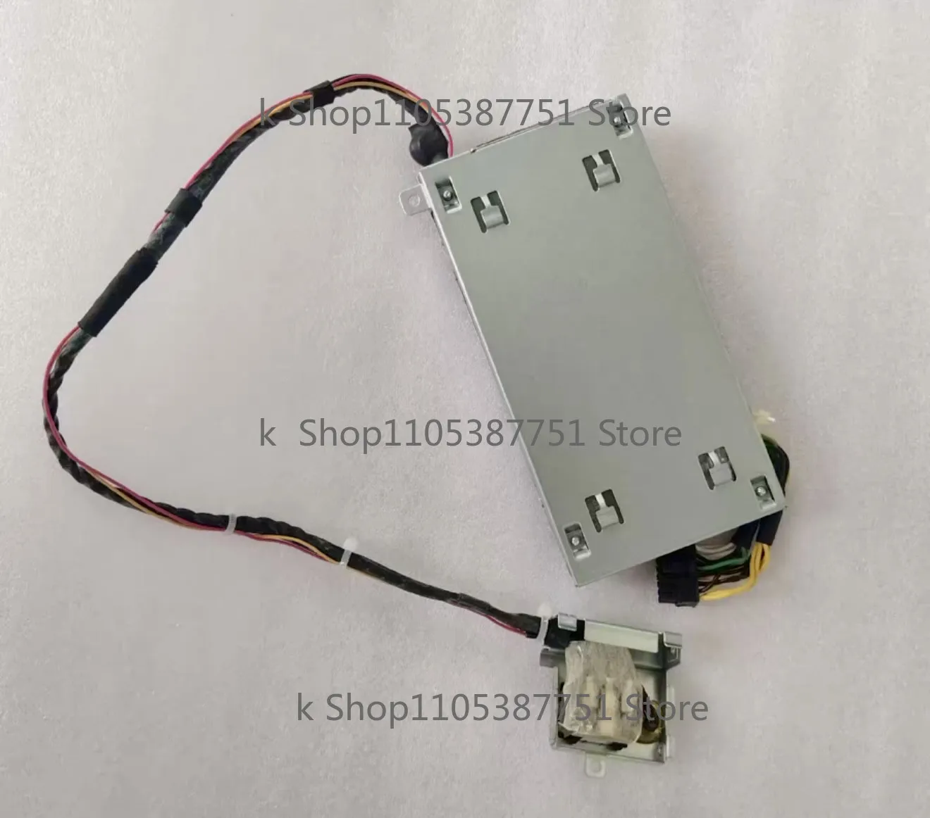 

Для блока питания Dell L160EBA-00 AC/HU160EBA-00 FWYRK 787J3 7400 7480A AA