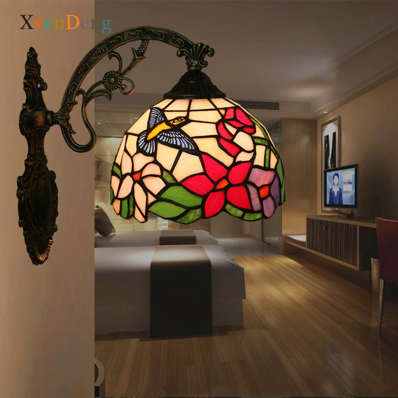 

Tiffany Stained Glass Wall Lamps Retro Bird Flower Art Decor Bedroom Kitchen Corridor Loft Bathroom Light Nordic Iron LED Lights