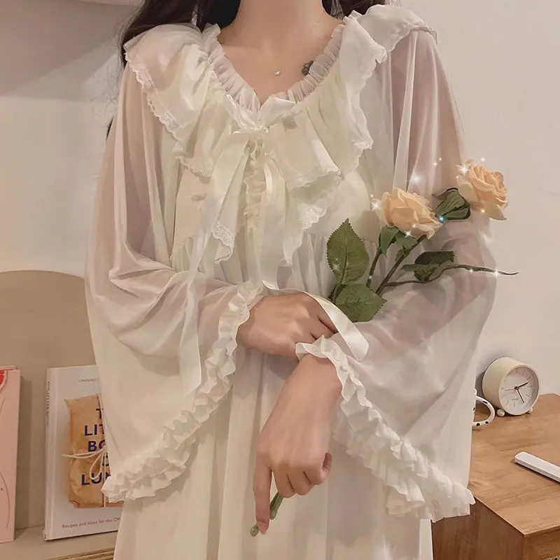 Female Dress Nightgowns Long Sleeve Autumn Sleepwear Sexy Lace Princess Nightwear Dress Nightshirts Vintage Palace Nightgown