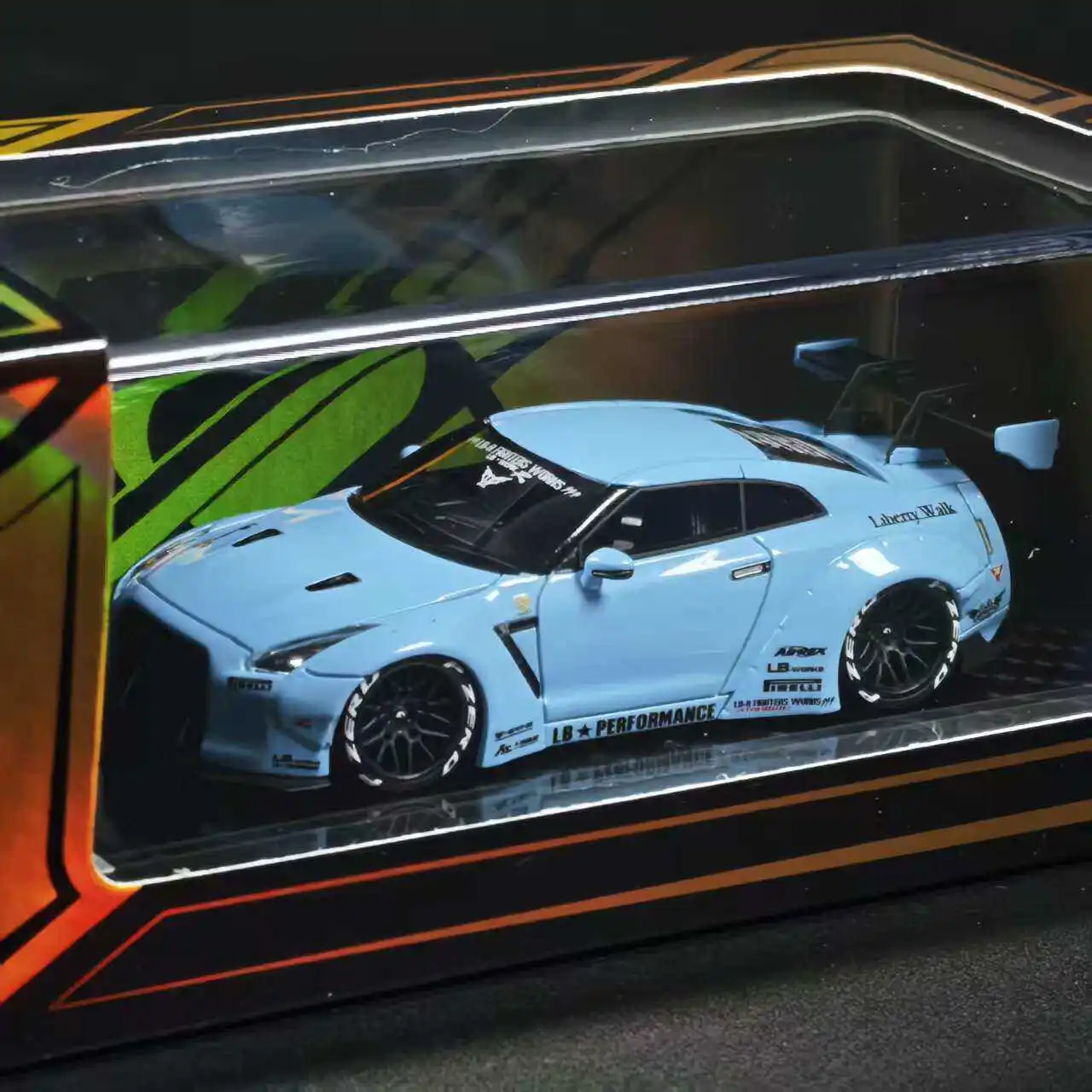 Modèle de voiture en résine GTR R35 à l'échelle 1:64, erreur 404