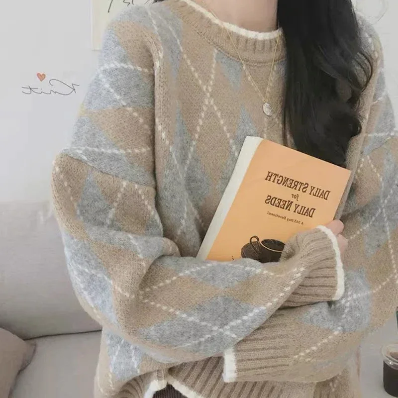 

GIDYQ Korean Plaid Argyle Sweater Women Harajuku Vintage All Match Preppy Style Knitwear Casual Loose Lazy Wind O Neck Pullovers