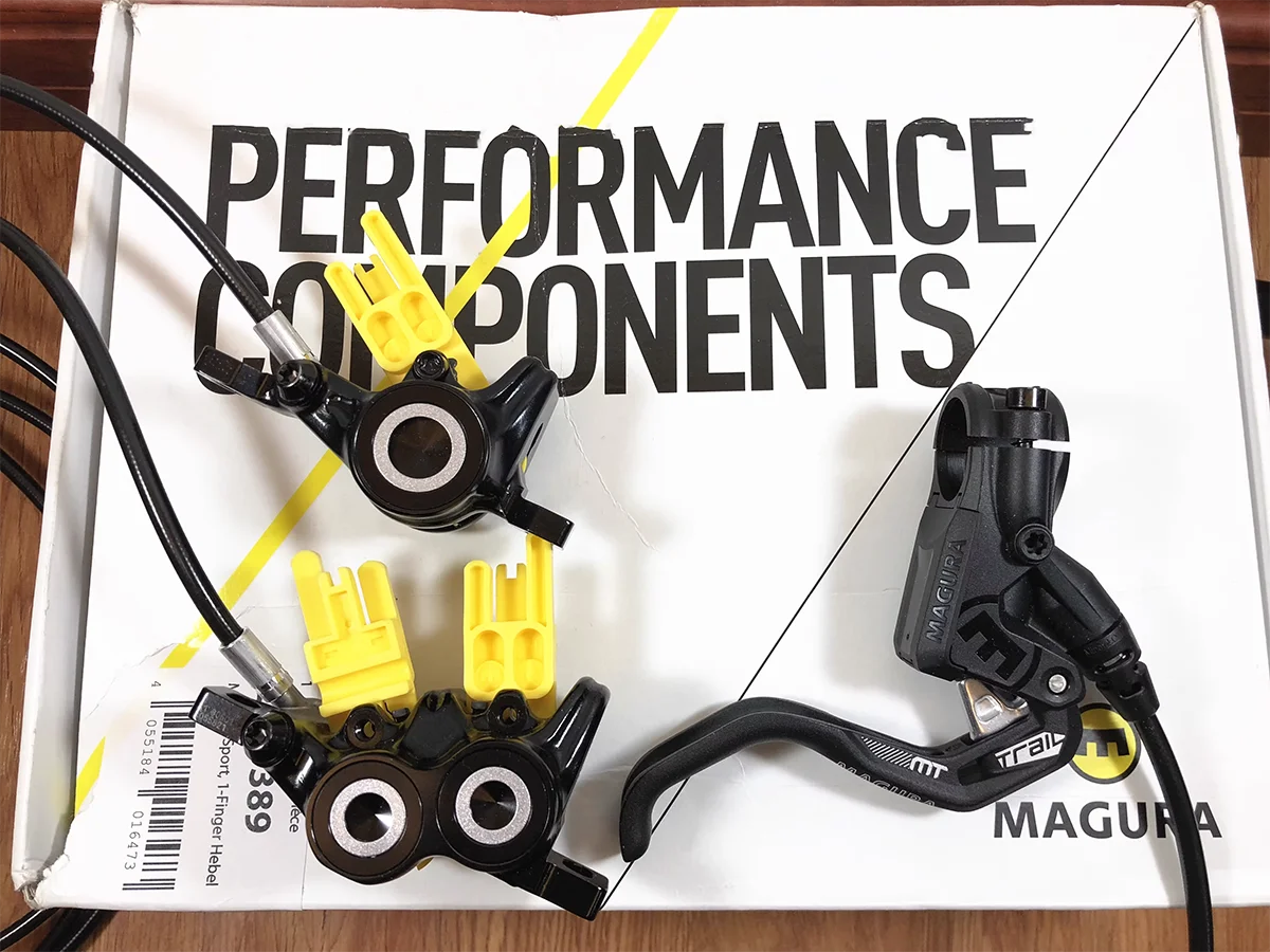 Magura MT TRAIL SPORT Hydraulic brake 4 front pistons for maximum brake power 2 rear pistons for perfect modulation