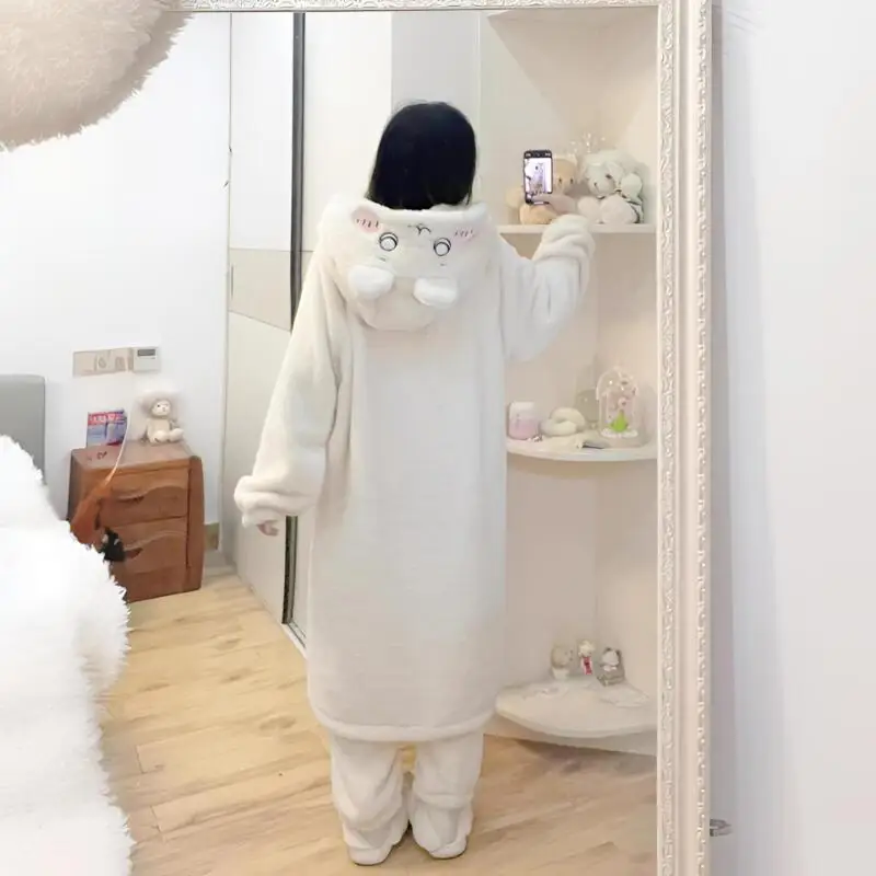 

Горячий халат в стиле аниме Chiikawa, женская зимняя одежда для сна в кавайном стиле, милые ночные рубашки для девочек, студенческая домашняя одежда, женские пижамы