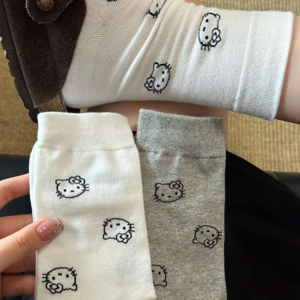 New Miniso Hello Kitty Y2K Medium Socks Cotton Embroidered Accessories Black and White Women's Love Girl Pile Socks