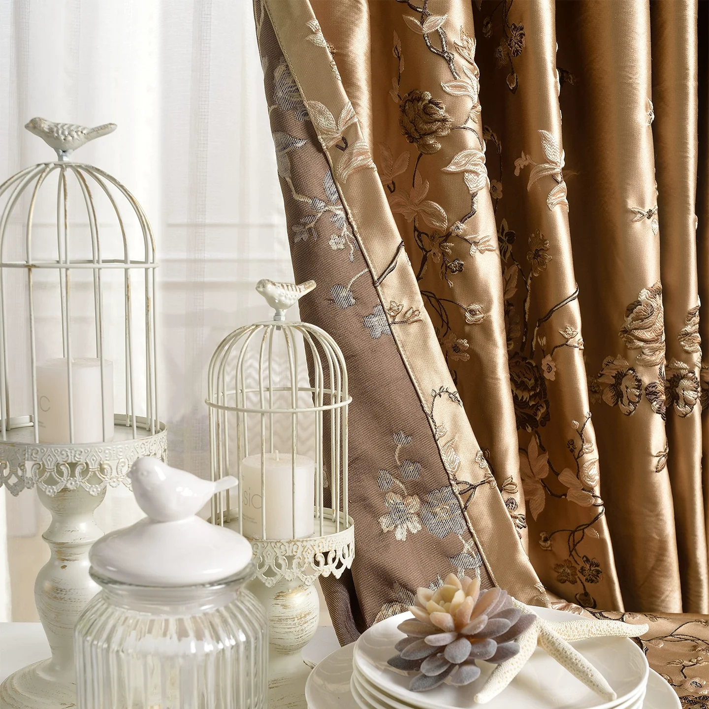 Cortinas de lujo europeas bordadas de color marrón dorado para sala de estar, dormitorio, comedor, Jacquard de precisión de satén de imitación opaca