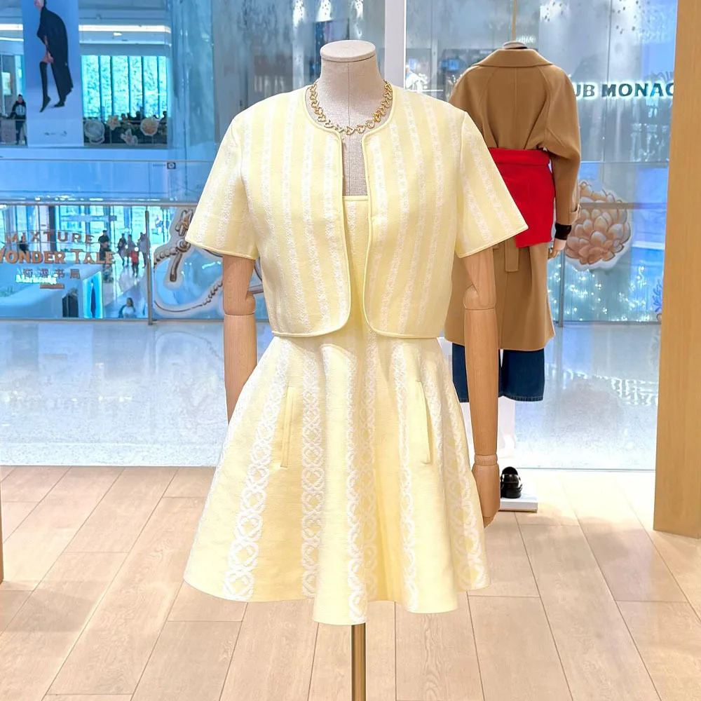 

Элегантное новое женское трикотажное платье на бретельках с эффектом утяжки талии, короткое, весна 2026