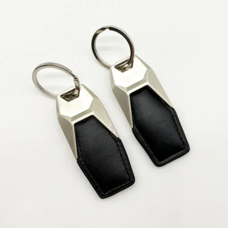 Laser Engrave Vintage Keyring for Men Women Customized Metal Leather Car LOGO Keychain Personalize Company Name Key Chain Ring