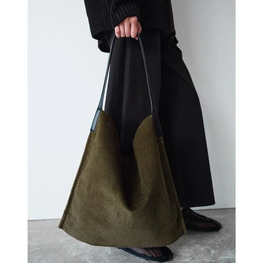 

Сумка для поездок на работу/учебу/шоппинга — всё в одном, с большой вместимостью, вмещающая планшет, учебники и закуски.