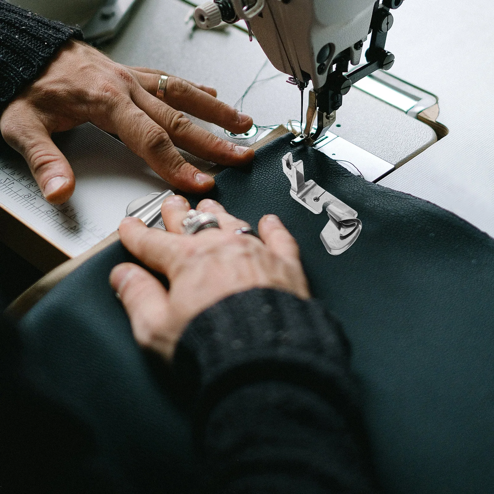 Arc-Shaped Hemmer Presser Foot For Sewing Machine Binding Attachment Folder Replacement Binder Accessory Edging Device Quilting