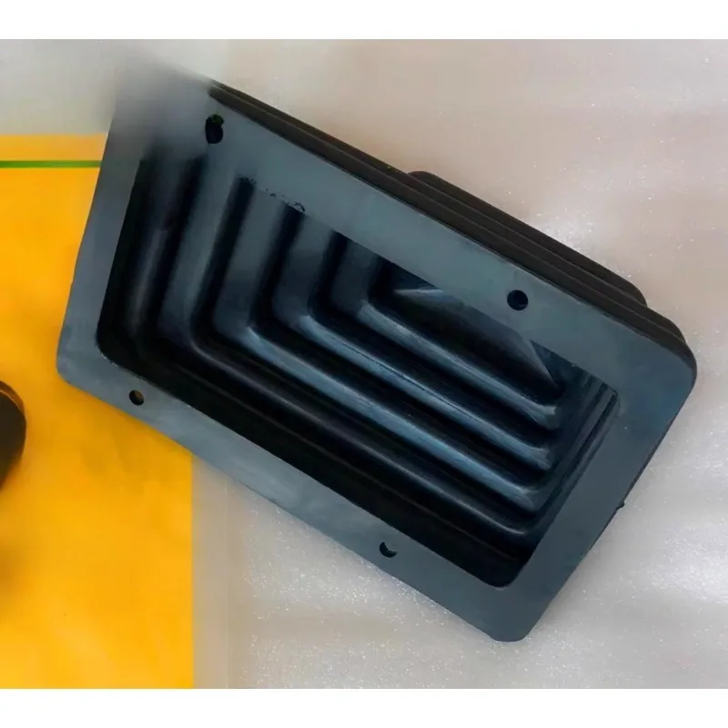 

R234828 Shifter Boot Dust Cover Tractor Parts for John Deere 954 1204 1404