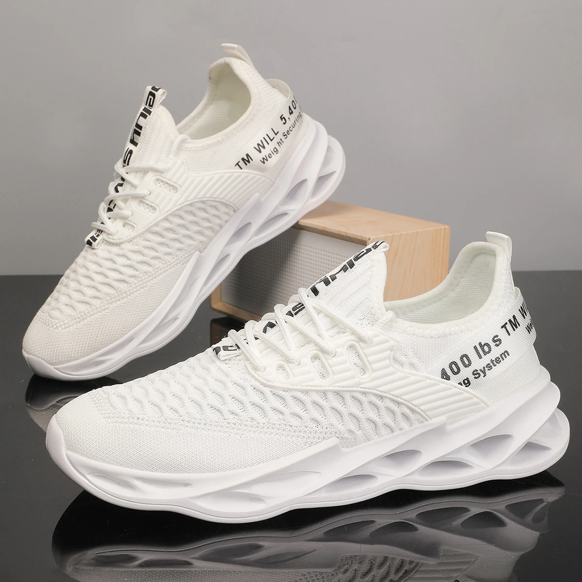 

New Lightweight Women Running Shoes Comfortable Breathable Mesh Sneakers Fashion Women Casual Shoes Breathable mesh shoes