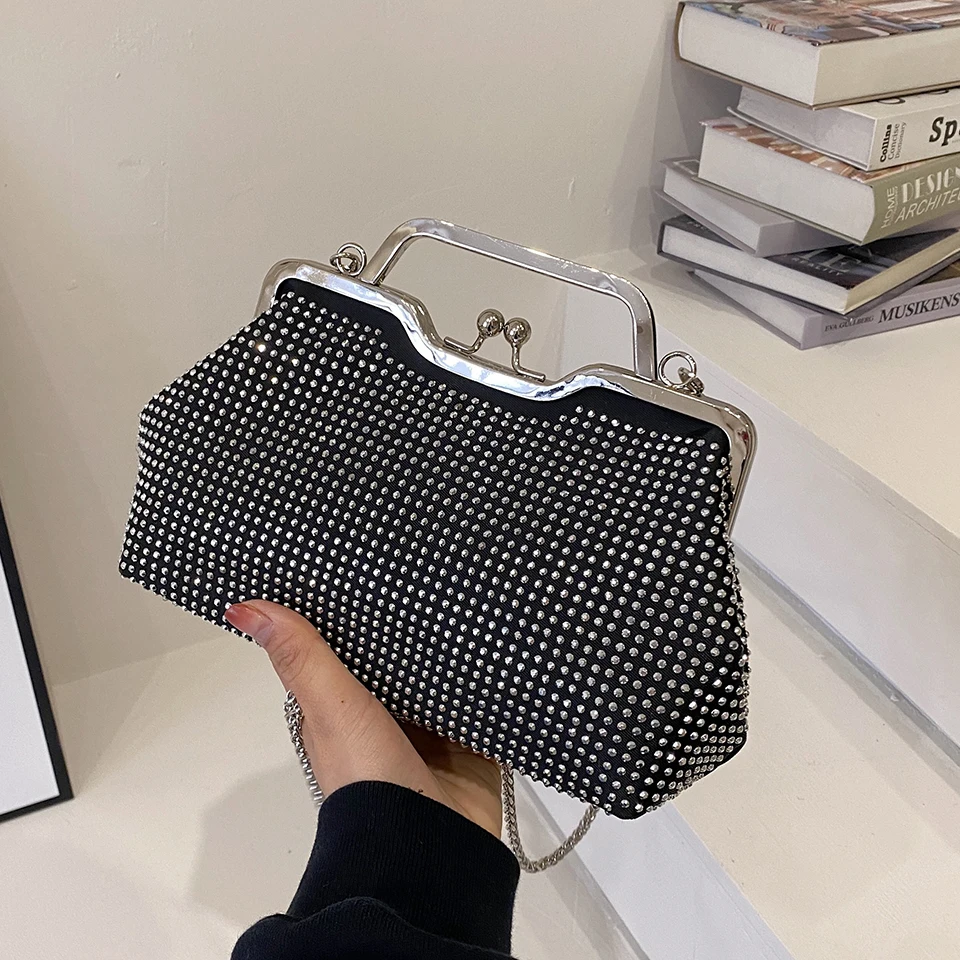 

Women's Boho Embroidery Handbag Leather-like Tote Bag with Detachable Metal Chain Shoulder Strap Vintage Clutch Purse for Ladies