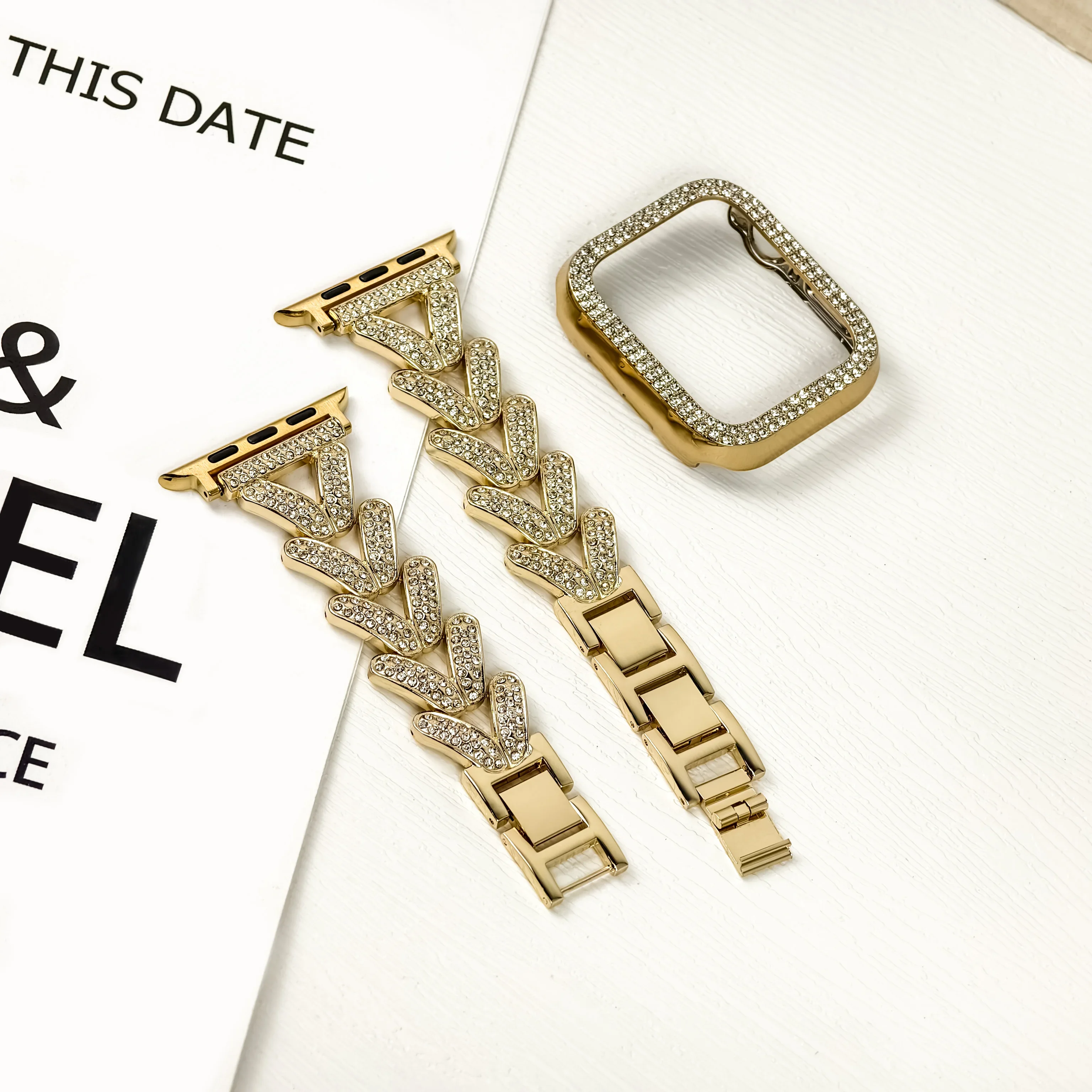 + กรณีสําหรับ Apple Watch Ultra 49 มม.45 44 มม.41 มม.40 38 มม.ผู้หญิงเครื่องประดับเพชร IWatch Series 9 8 7 6 5 4 SE สร้อยข้อมือ