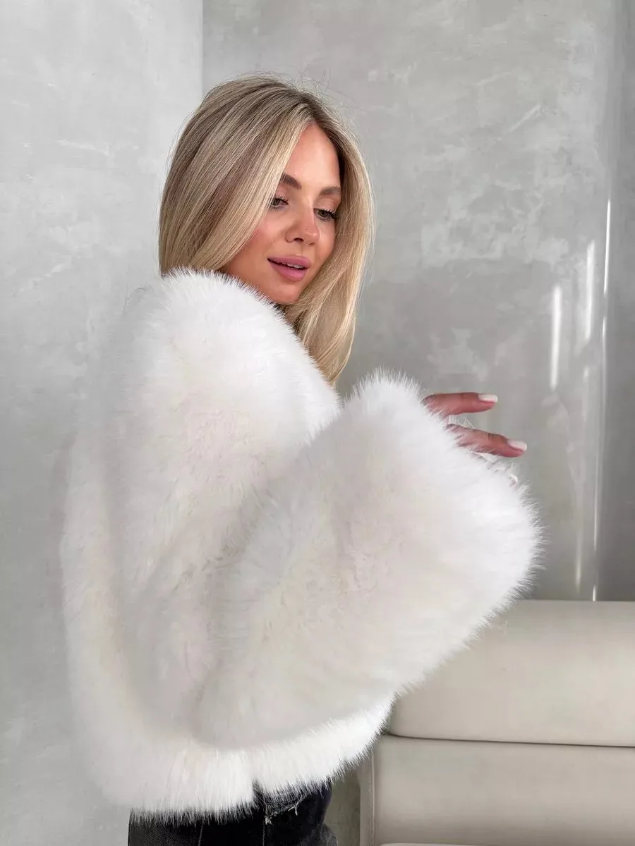 Women Faux Fur Coats Solid Short Jackets Long Sleeve Round Neck Open Stitch Thick Straight Fit Elegant Casual 2026 Autumn Winter