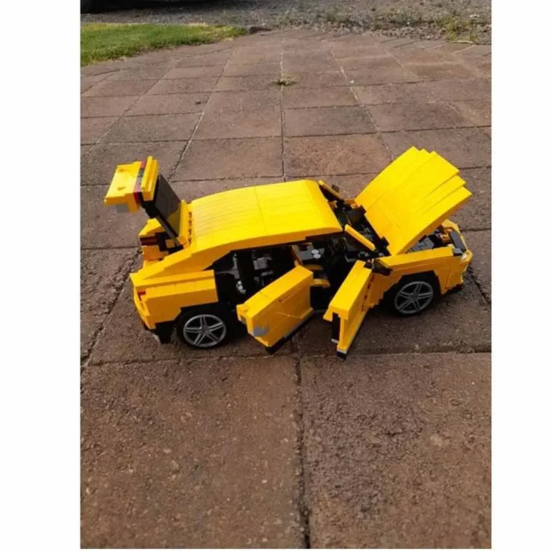 

MOC-95651 Sedan Small Pellet Component Block Type Roadster Model 1196PCS Kids & Boys Birthday Gift DIY Christmas Toy Gift