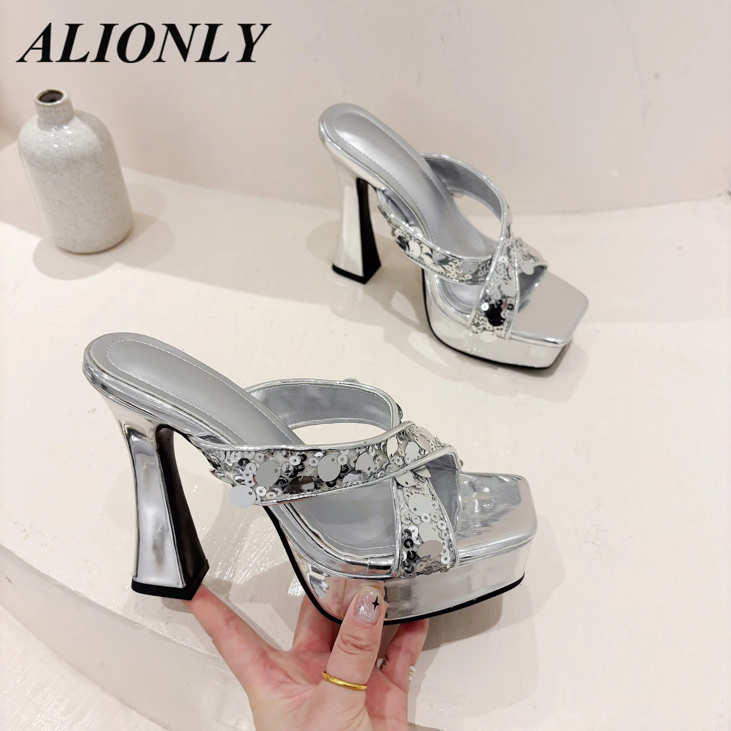 

Alionly 2024 Summer New Style Exposed Toe Temperament Wearing Sequined High Heels Thick Heels Slippers