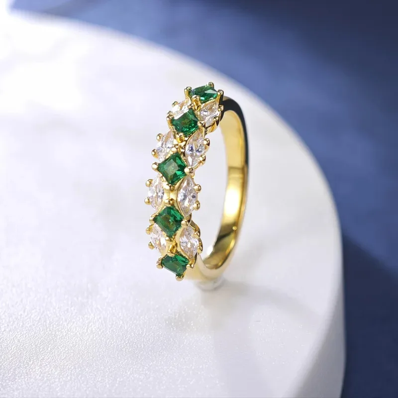 

Luxury 100% Real 18k Gold Women's Vintage Emerald Row Diamond Ring Moissanite Ring