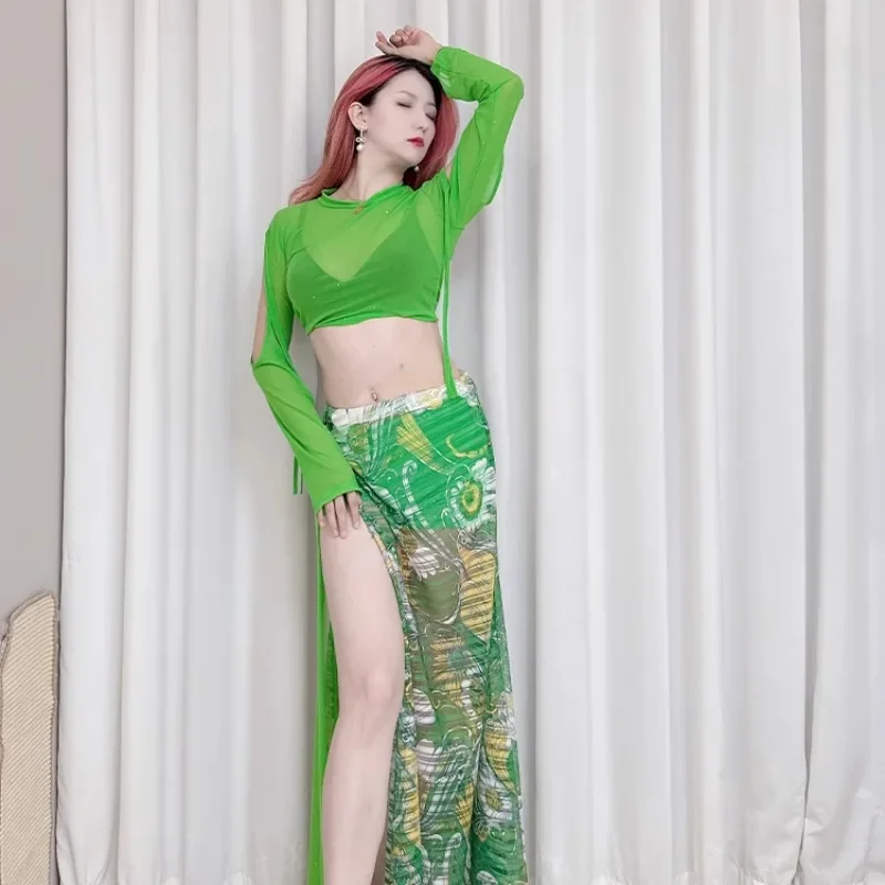 Trajes de dança do ventre personalizados, roupa de prática verde esmeralda com top de gaze de água prateada e saia impressa, traje de dança oriental