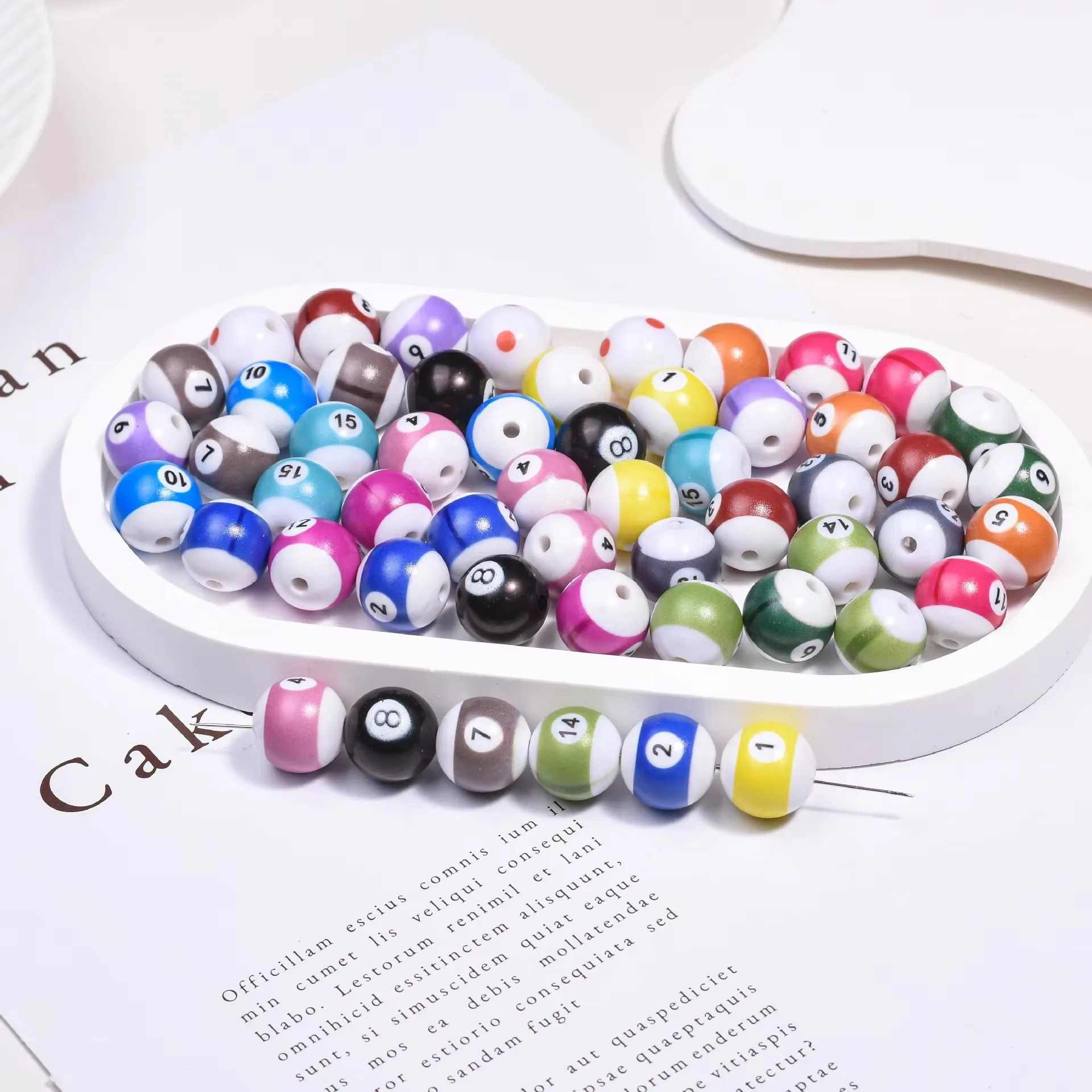 ลูกปัดอะคริลิกรูปทรงกลมสำหรับทำสร้อยข้อมือ DIY สร้างสรรค์  งานแฮนด์เมดสำหรับผู้ใหญ่  ตัวเลขนำโชค  อุปกรณ์เสริมสำหรับทำเครื่องประดับ ของขวัญ ของเล่น