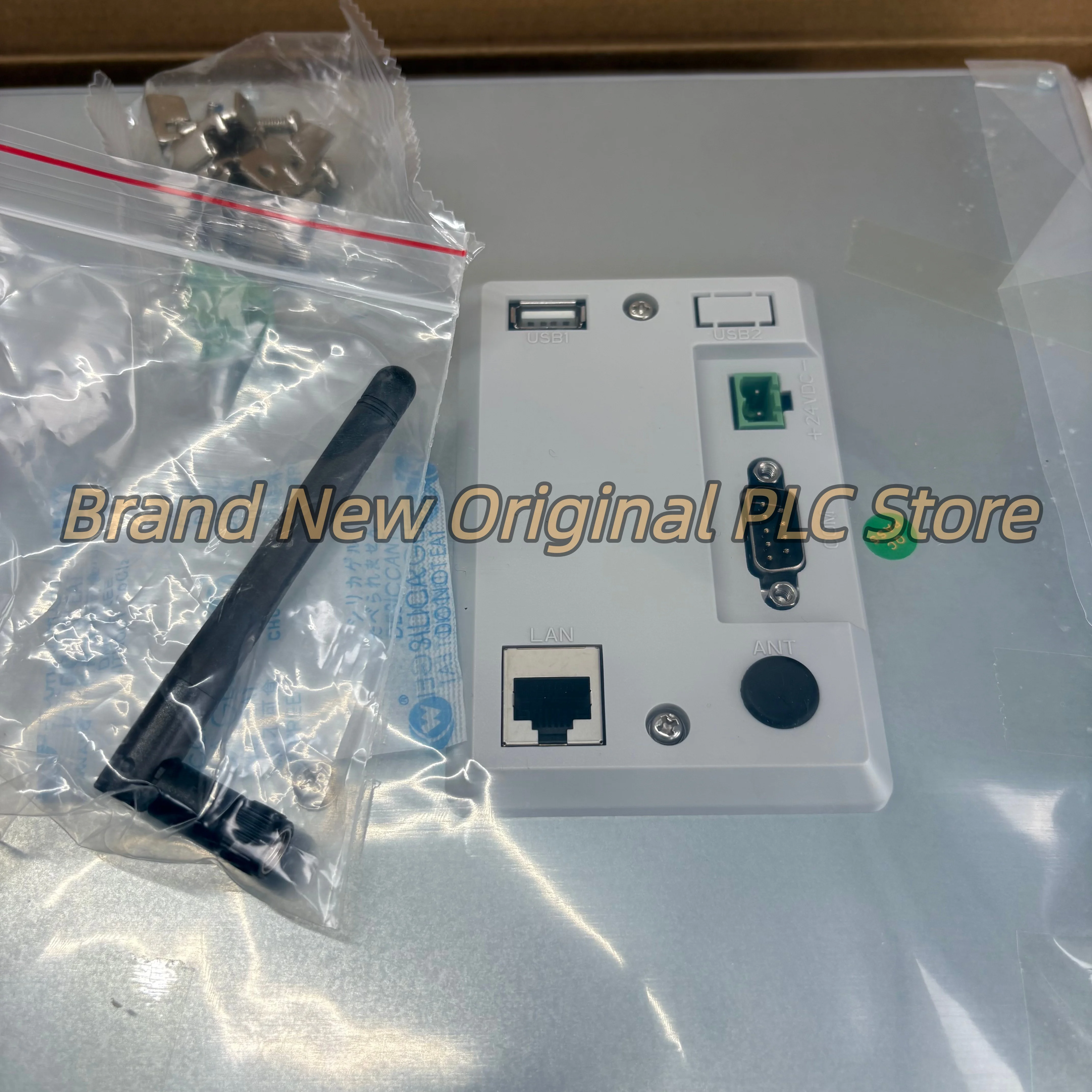 Brand New Touch  screen TPC1530Ni