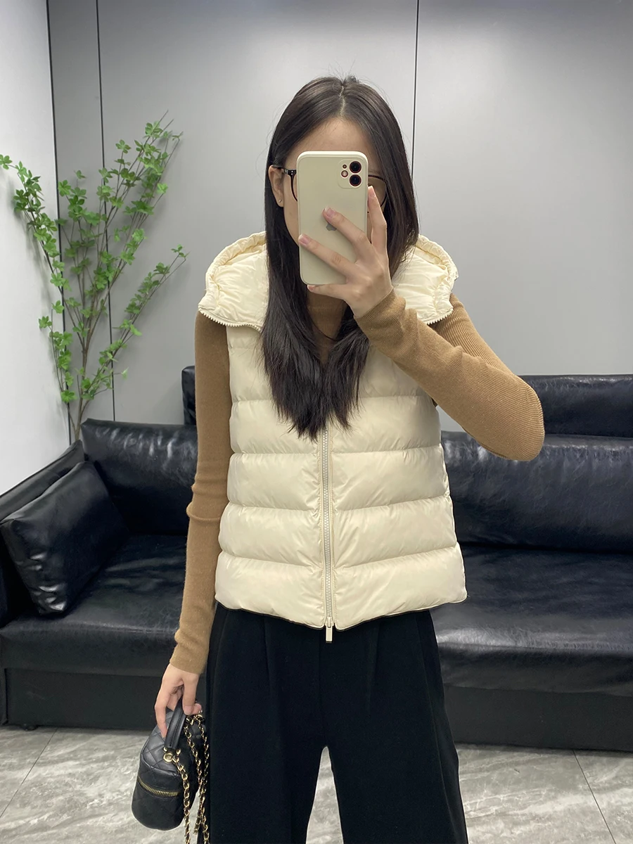 

Women's Casual Hooded down Vest 95% White Du down Warm Outerwear Jaet Autumn Winter Loose Fit Classic Sle Nylon Fabric