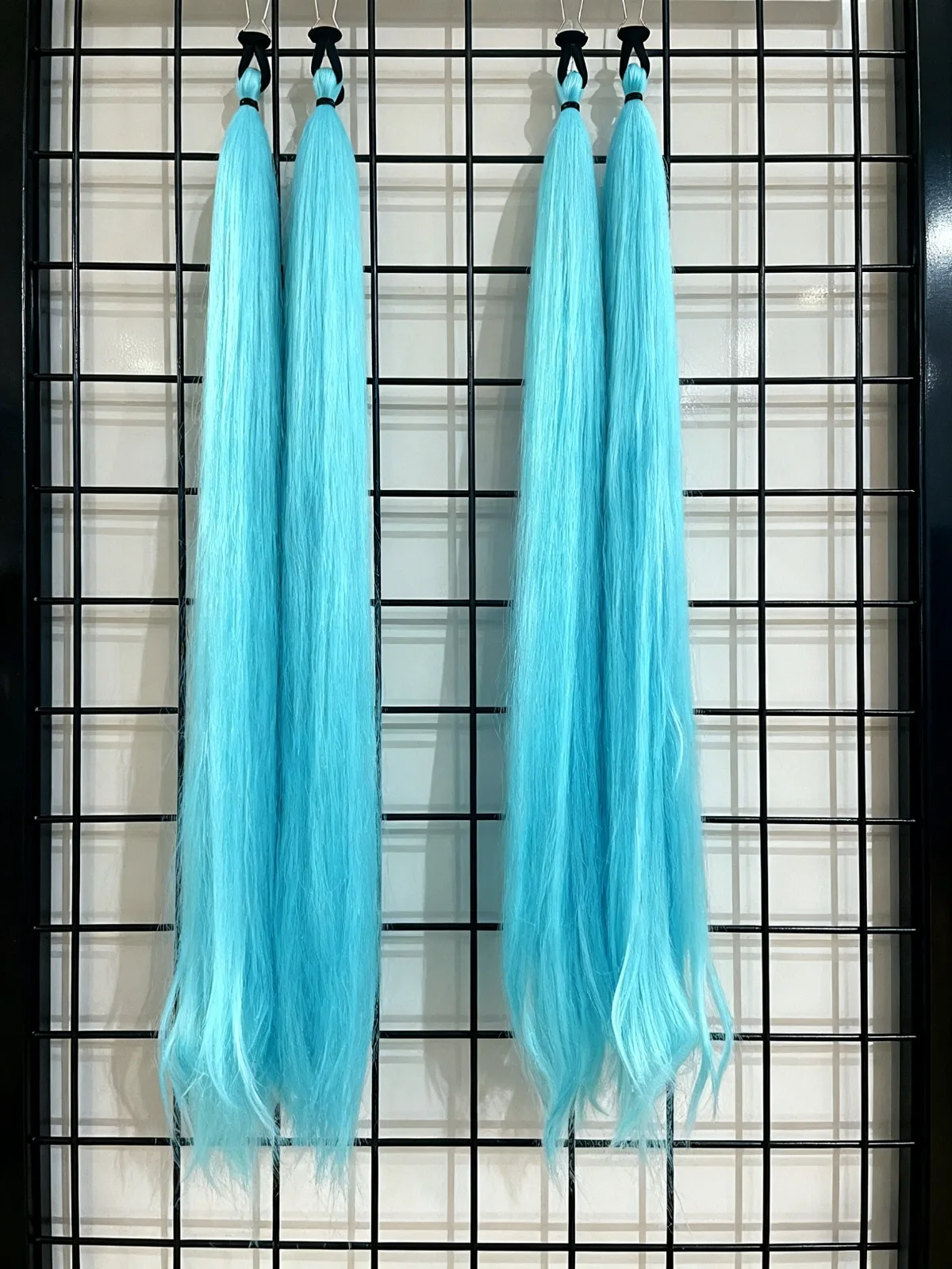 Kolorowy doczepiany kucyk: Idealny do kostiumów świątecznych i cosplay dla dorosłych i dzieci.