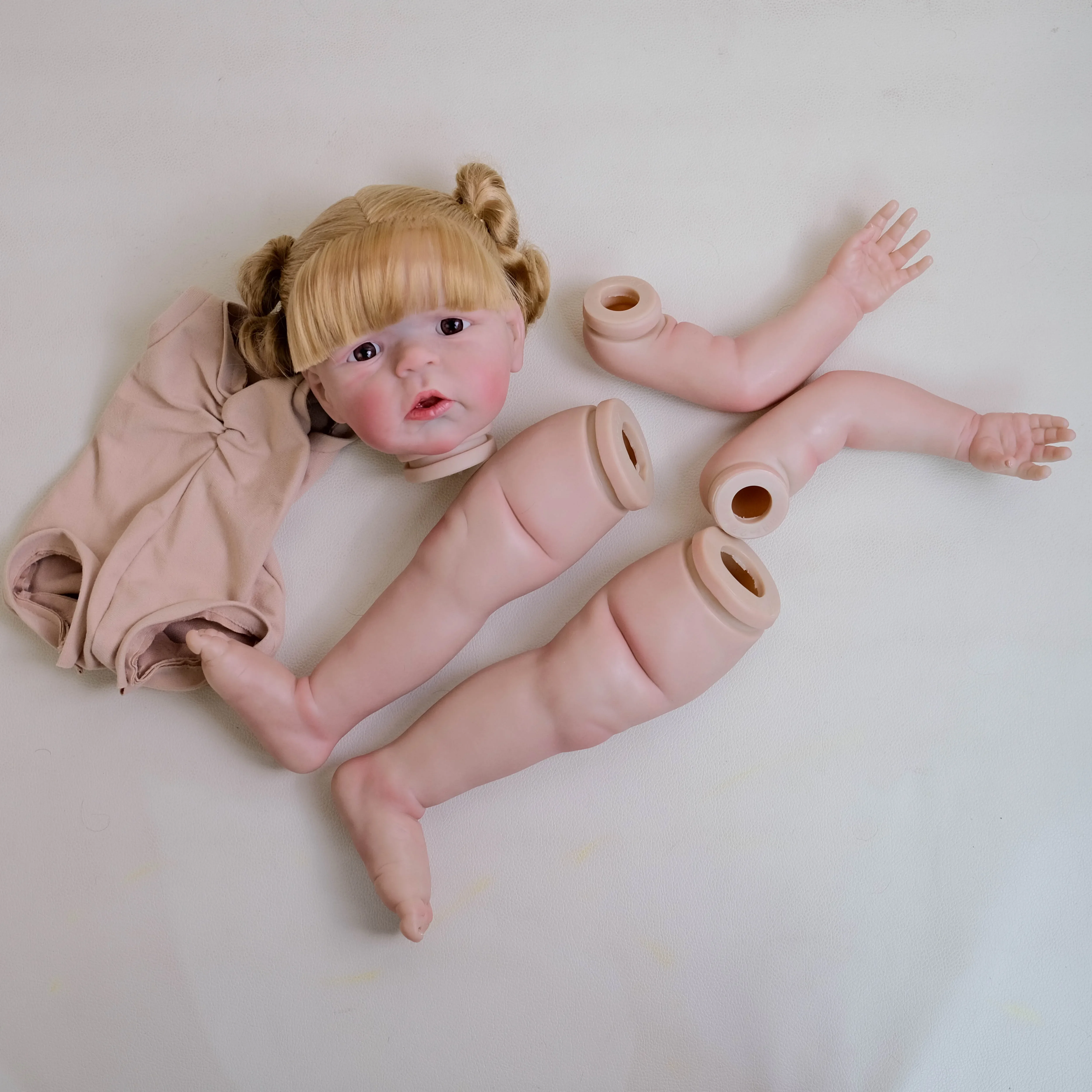 EGO 재고 정리 세일 24인치 SandieLifelike 미완성 다시 태어난 인형 키트 페인트 인형 키트 인형 부품