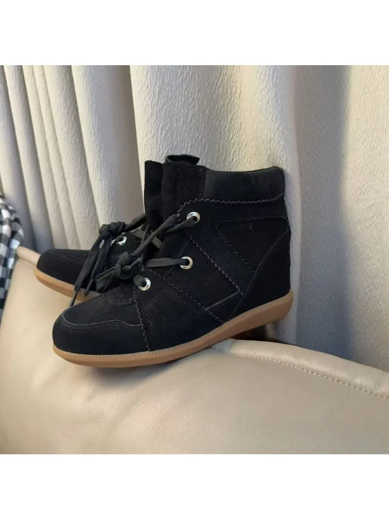 Luxe Designer Damesschoenen Mode Suède Enkellaarsjes voor Vrouw Prachtige Sport Casual Schoenen Hoogte Verhogen 7CM Botas Mujer - afbeelding 2