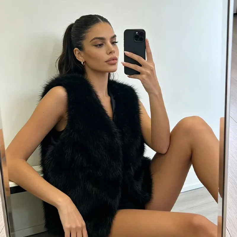KIDCRKJ Women's Short V-Neck Faux Fur Jacket Vest Warm 3D Fur Pattern No Brand Commuter Style Cotton Whole Skin Patchwork