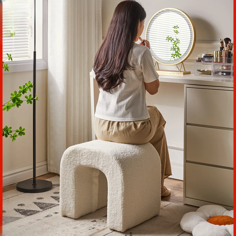 

Lambswool Dressing Stool - Minimalist Modern Small Chair, Portable Vanity Seat, Light Luxury Household Stool, Cozy Design