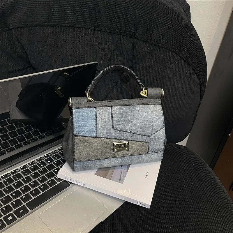 

Winter New Splicing Fashion Designer Contrasting Color Handbag Large Capacity Shoulder Bag Versatile Trend Texture Women's Bag