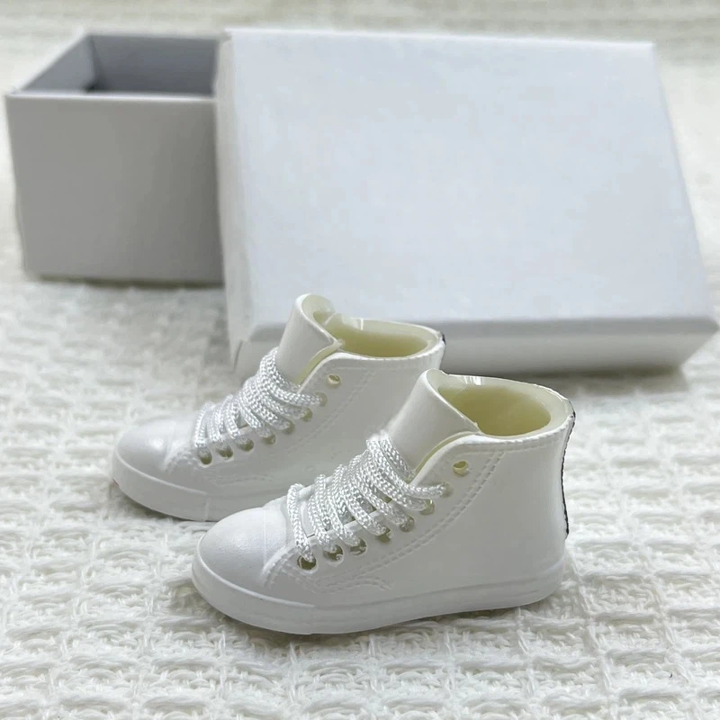 Trendy Toy Texture Trendy  Unique 1/6 Scale 3d High Top Canvas Sneaker Model Mini Bag Keychain Decoration Toy Pendant For Lovers