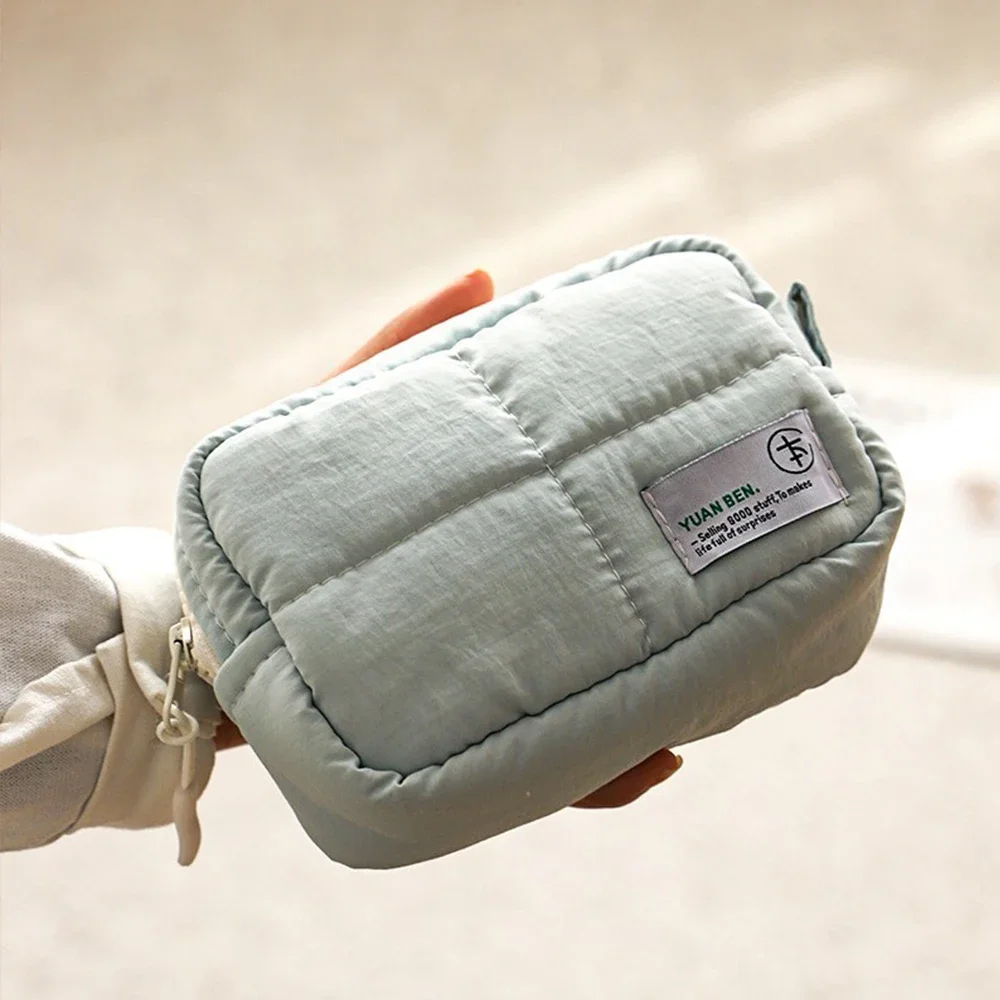 Must-have nylon waterproof cosmetic handbag for travel, a miscellaneous storage bag, a toiletries bag, and a luggage storage bag