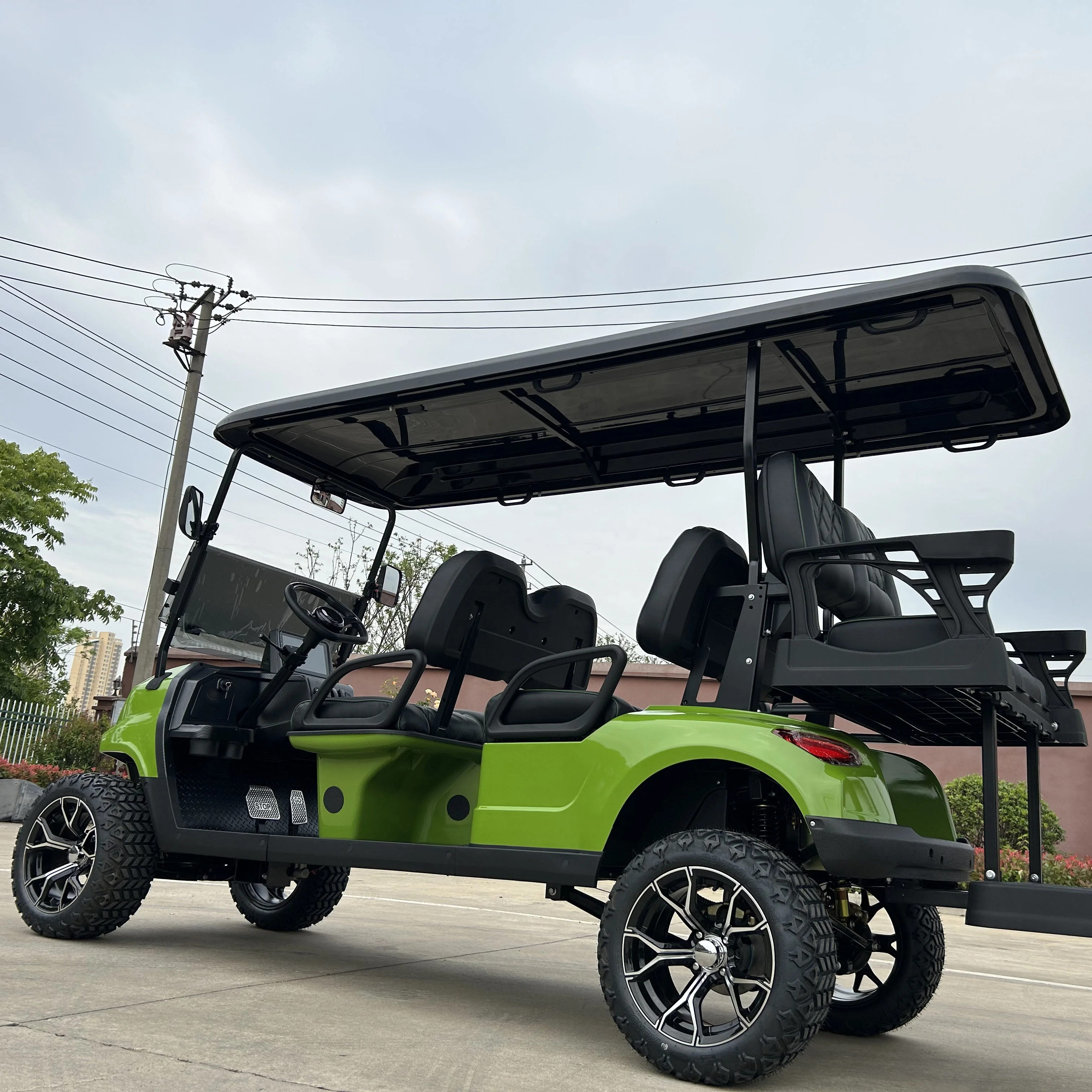 Carrito de Golf eléctrico rápido para 4 personas, carrito todoterreno con batería de litio