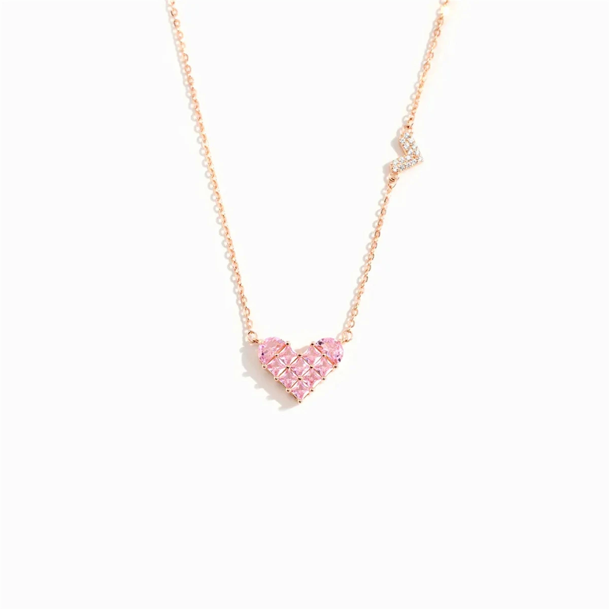 Pink heart-shaped zircon necklace, mother gives daughter holiday gift, plated with real gold for color preservation